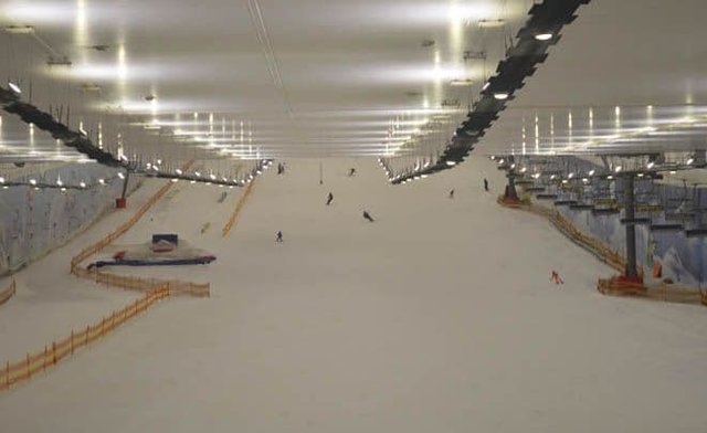 Всесезонный горнолыжный комплекс СНЕЖ.КОМ