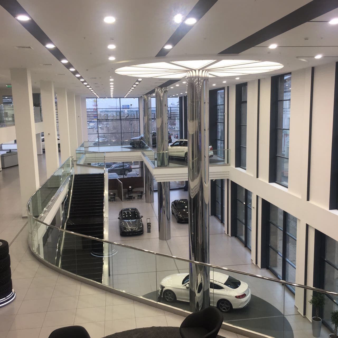 Автосалон Mercedes-Benz МБ КАН АВТО