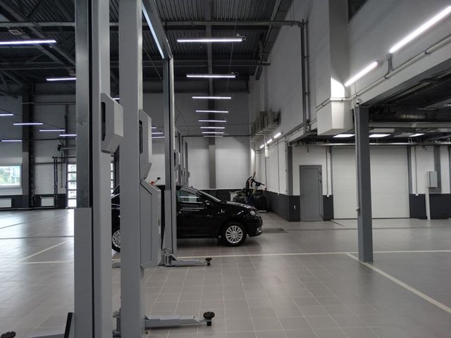 Автосалон Renault